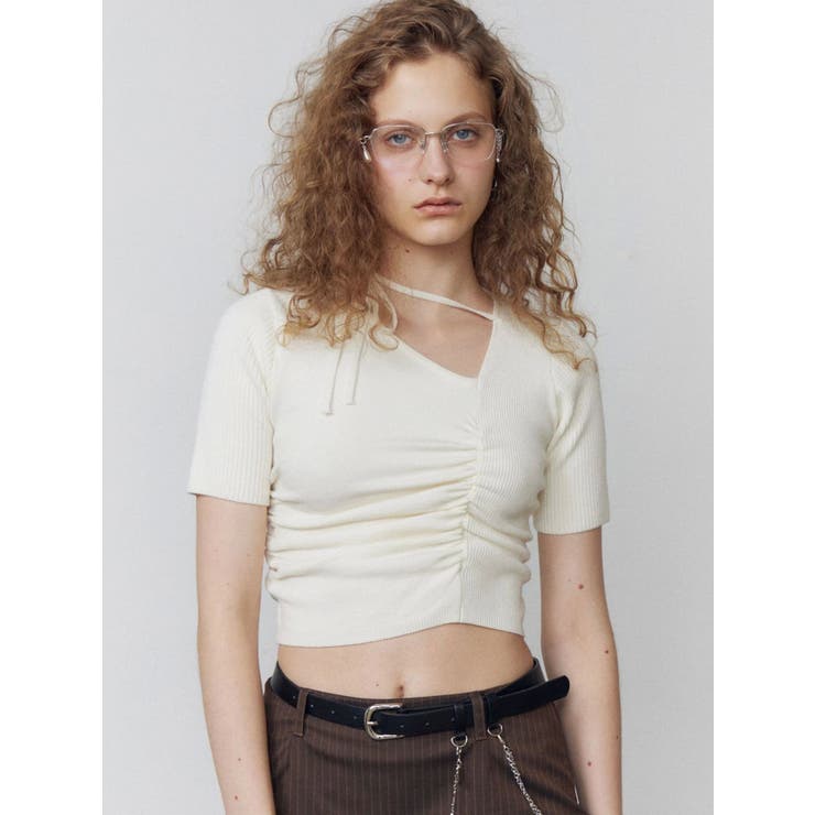 ホワイト | チョーカーギャザーショートスリーブニット | EMODA