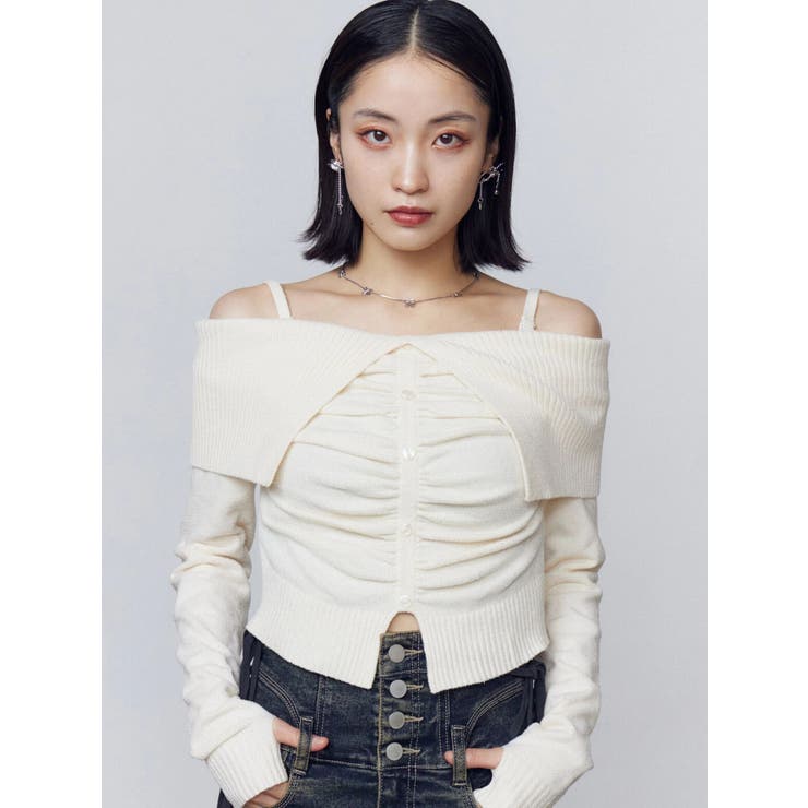 アイボリー | FRONT BUTTON OFF SHOULDER KNIT | EMODA