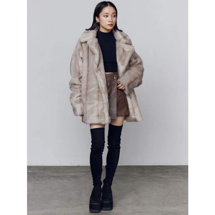 エモダ　ミディフェイクファーコート　24AW ミディフェイクファーコート｜エモダの通販｜&mall（アンド