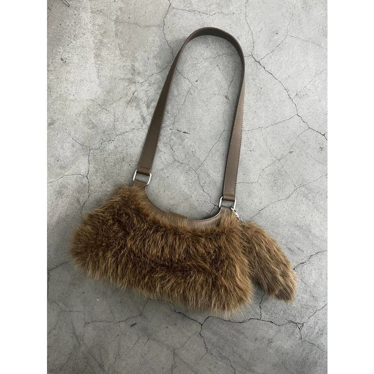 フェイクファーチャームショルダーバッグ | EMODA | 詳細画像8 