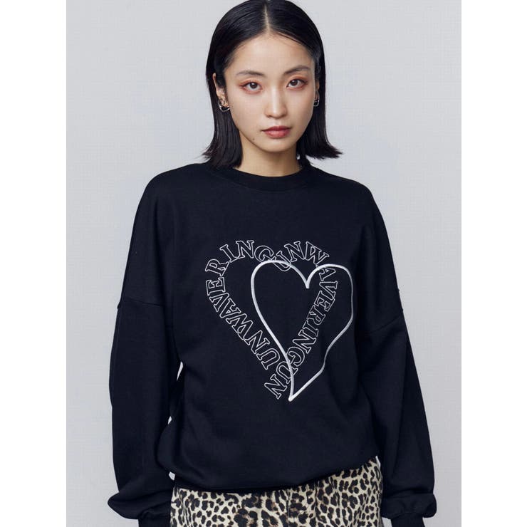 ブラック | ハートロゴオーバースウェットプルオーバー | EMODA