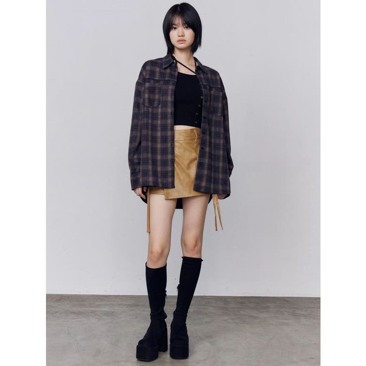 カーゴラップフェイクレザーショートパンツ | EMODA | 詳細画像16 