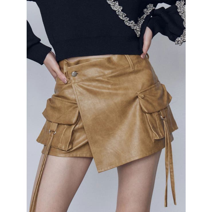 カーゴラップフェイクレザーショートパンツ | EMODA | 詳細画像30 