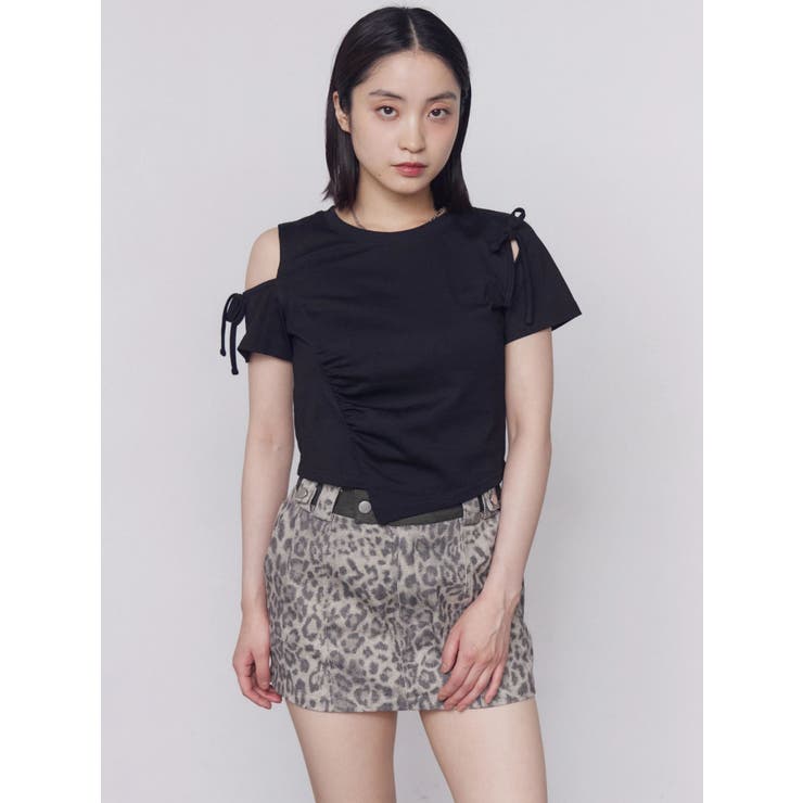 アシンメトリーカットアウトTシャツ | EMODA | 詳細画像3 