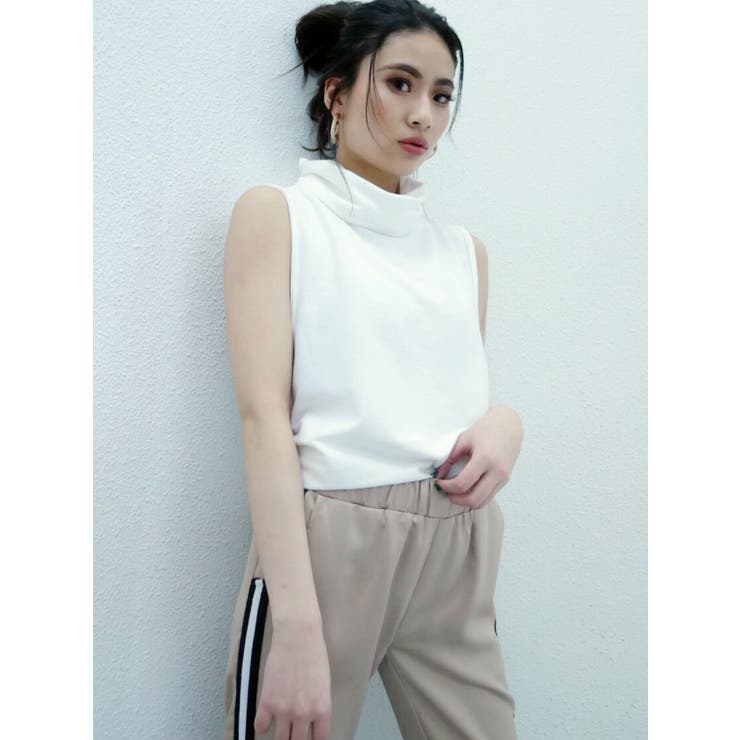 オフホワイト | デザインタートルTOPS | GYDA