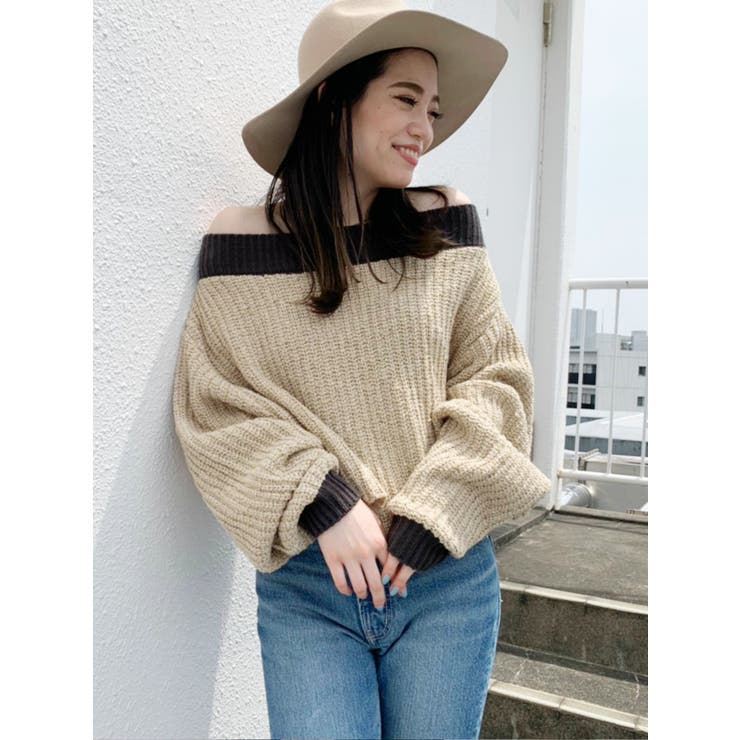 バイカラーブークレオフショルニットTOPS[品番：MKSW0031902