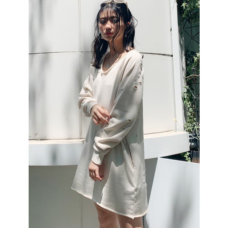 WEB限定】Vネックダメージカットスウェットワンピース[品番
