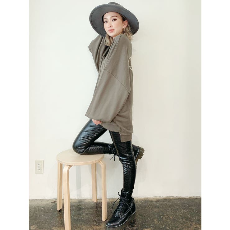 reon0704　　プラダ　ロゴ　レギンス ジェイダ GYDA H/Wフェイクレザー RAISED BACK KNEE ZIPレギンス