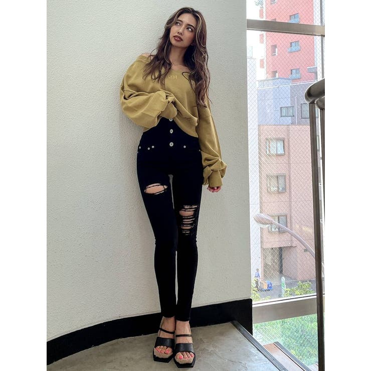 GYDA embroidery ピグメントオフショル スウェットトップス[品番
