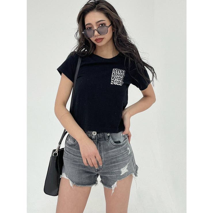売れ筋商品|||ゲタス Tシャツ レディース トップス PHOEBE - Top - black Britney Crop Tee Tシャツ レディース | GUESS(ゲス) JAPAN 公式