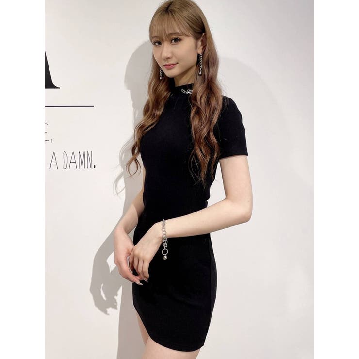 美品♡ シビラ 美しすぎるシルエット♡ ネックレスデザイン ワンピース ブラック 予約]デザインジップホルターキャミマキシワンピース/ブラック