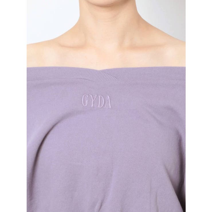 GYDA embroidery ピグメントオフショルスウェットトップス[品番