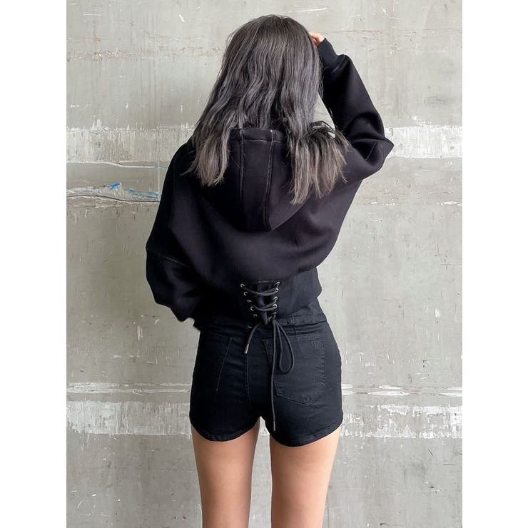 装飾付き黒ショートパンツ Women's ショートパンツ ブラック | パフォーマンスアパレル