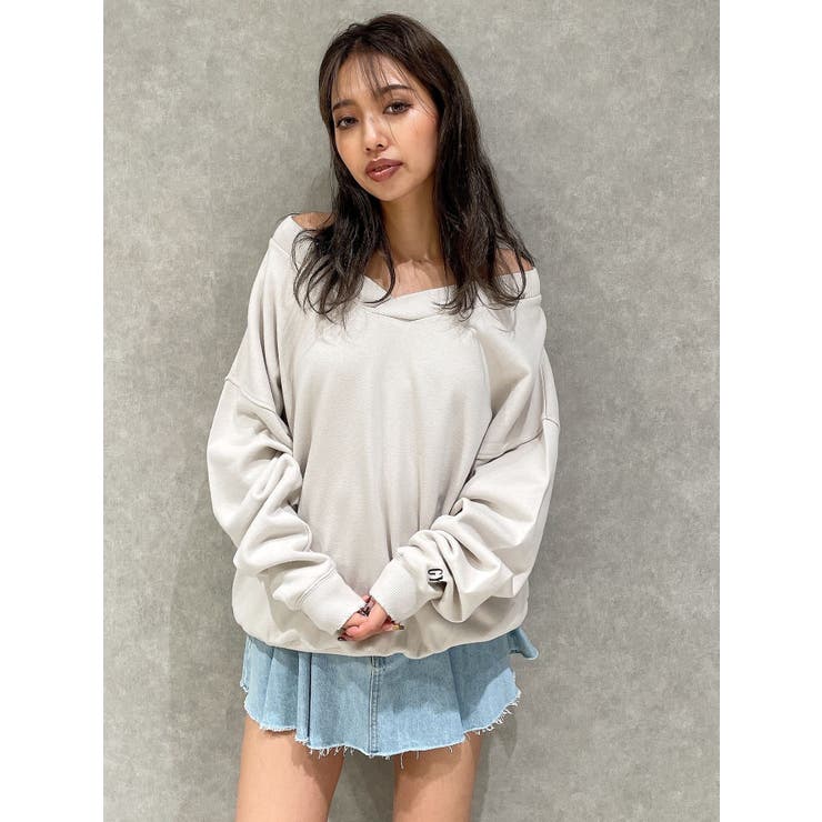 大人気】SUNGLASSES BUNNY Vネック スウェット トップス[品番