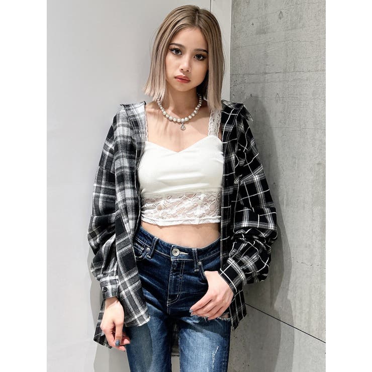GYDA（ジェイダ）の「GLITTER GYDAショートTシャツ（Tシャツ