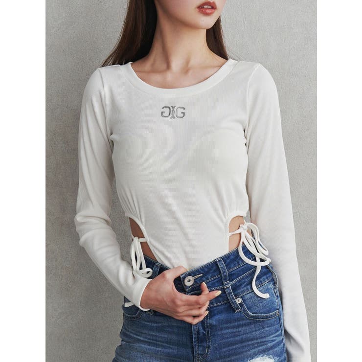 オフホワイト | Symmetry GYDAサイドオープントップス | GYDA