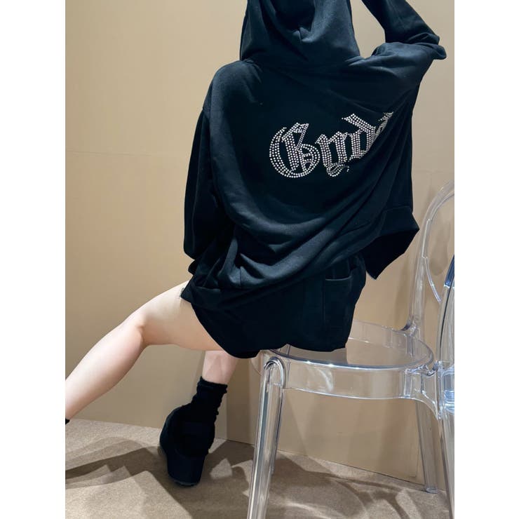 BACK GYDAラインストーンラメパーカー　ショートパンツ　セットアップ GYDA（ジェイダ）の「【SETUP着用可】BACK GYDAラインストーン