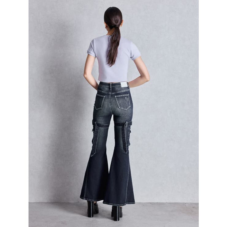 ハイウエスト strap cargo designフレアデニムパンツ[品番 ハイウエスト strap cargo designフレアデニムパンツ[品番