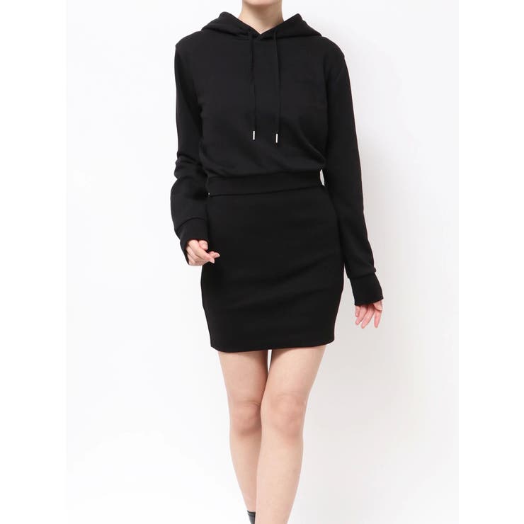 ブラック | BACK OPENドッキングスウェットパーカーワンピース | GYDA