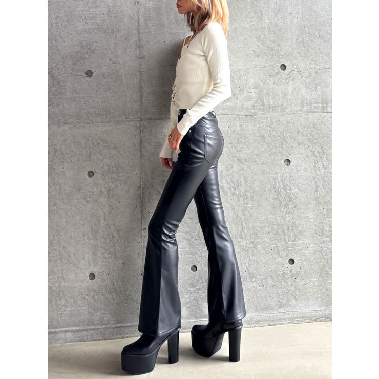 TINY】フェイクレザーフレアパンツ[品番：MKSW0067249]｜GYDA