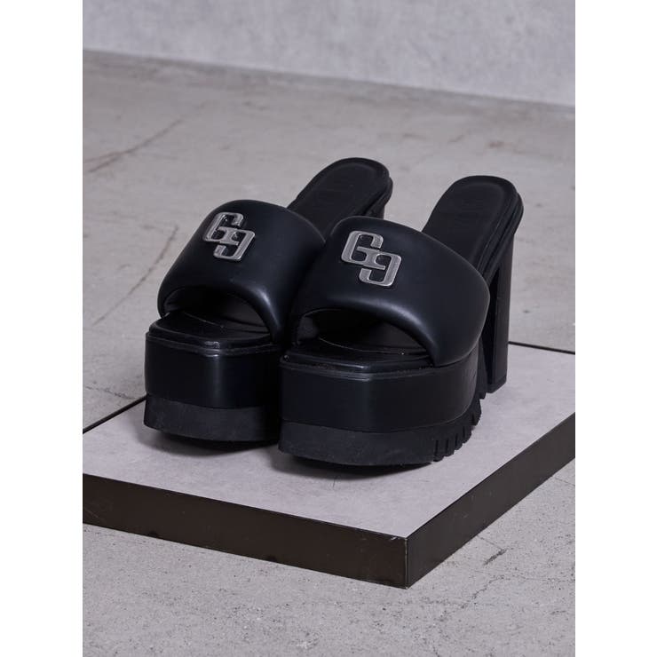 ブラック | GG PUFFYタンクソールサンダル | GYDA