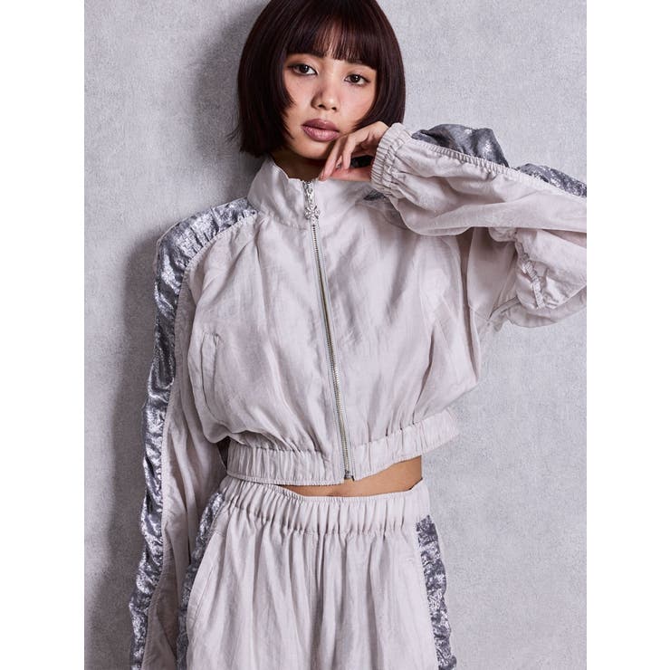 アイボリー | sacred edge cross shinyショートブルゾン | GYDA