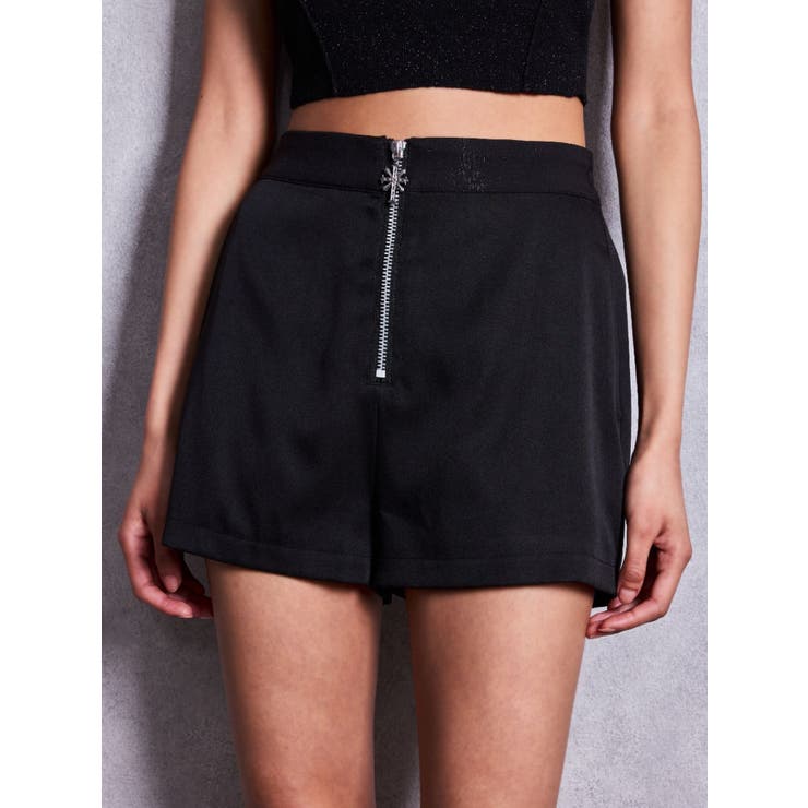 ブラック | sacred edge cross front ZIPショートパンツ | GYDA