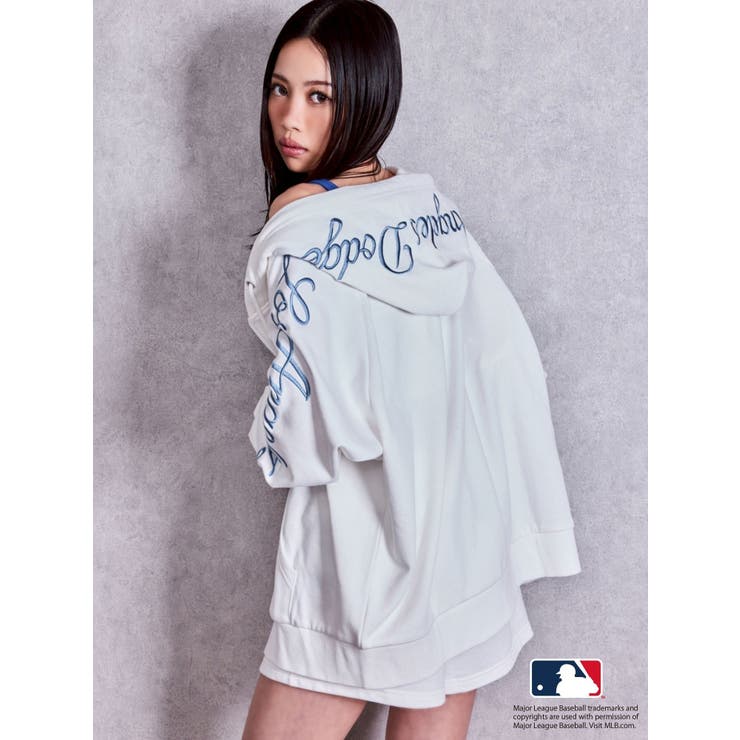 オフホワイト | GYDA［MLB］bijou logo BIGパーカー | GYDA
