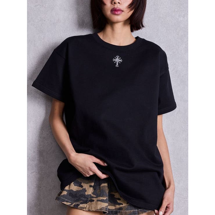 ブラック | sacred edge cross emboss BIG Tシャツ | GYDA