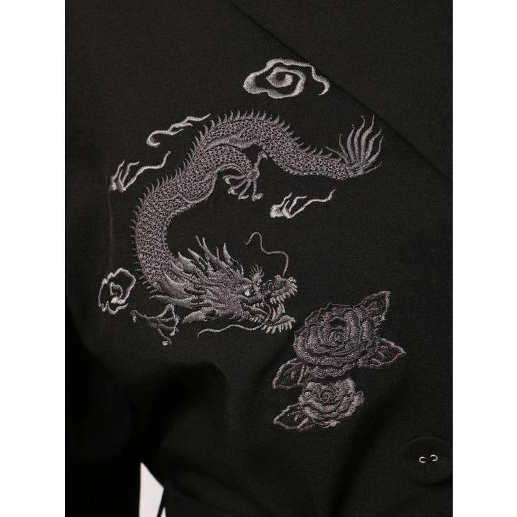 【匿名配送】ジュエティ　ショート丈ジャケット　刺繍　ドラゴン