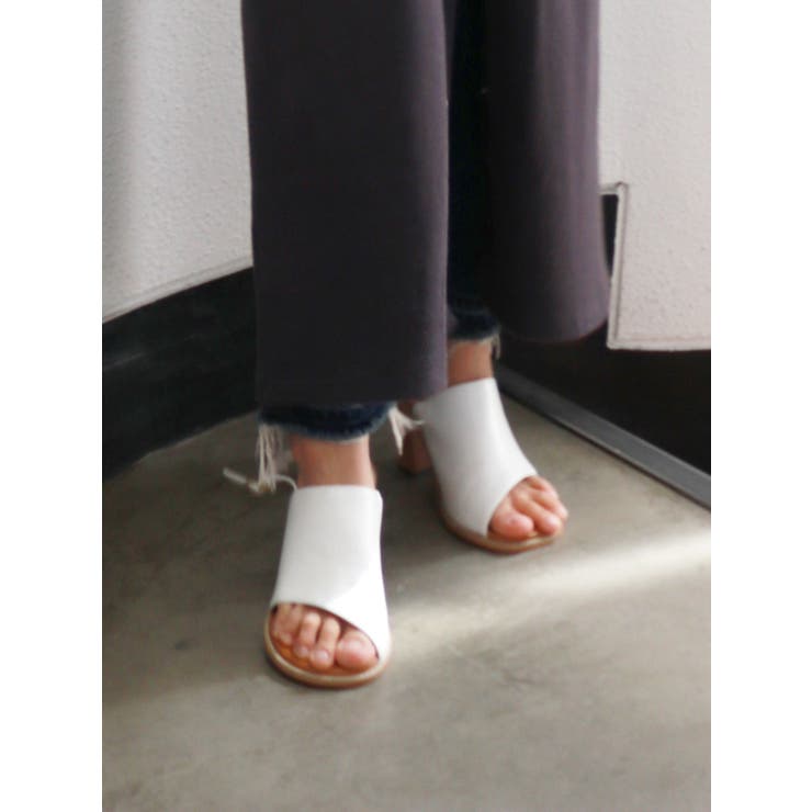 フェイクレザーアシメサンダル[品番：MKSW0015895]｜Ungrid