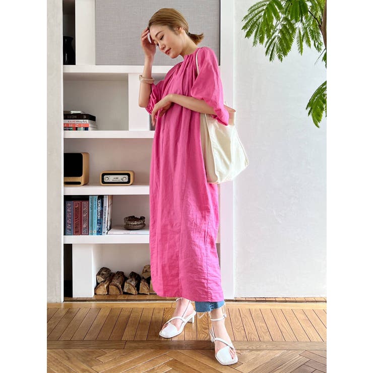新品✨ Ungrid パフスリーブボリュームワンピース 麻 リネン ロング Ungrid（アングリッド）の「パフスリーブボリュームワンピース