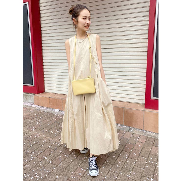 タックデザインフレアワンピース[品番：MKSW0045852]｜Ungrid
