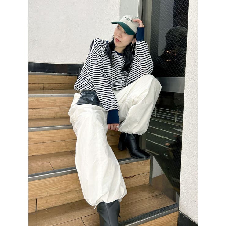 新品UngridワッフルスリットロングスリーブTee❤︎オフホワイト Ungrid スリットデザインワッフルロングスリーブTee（アイボリー