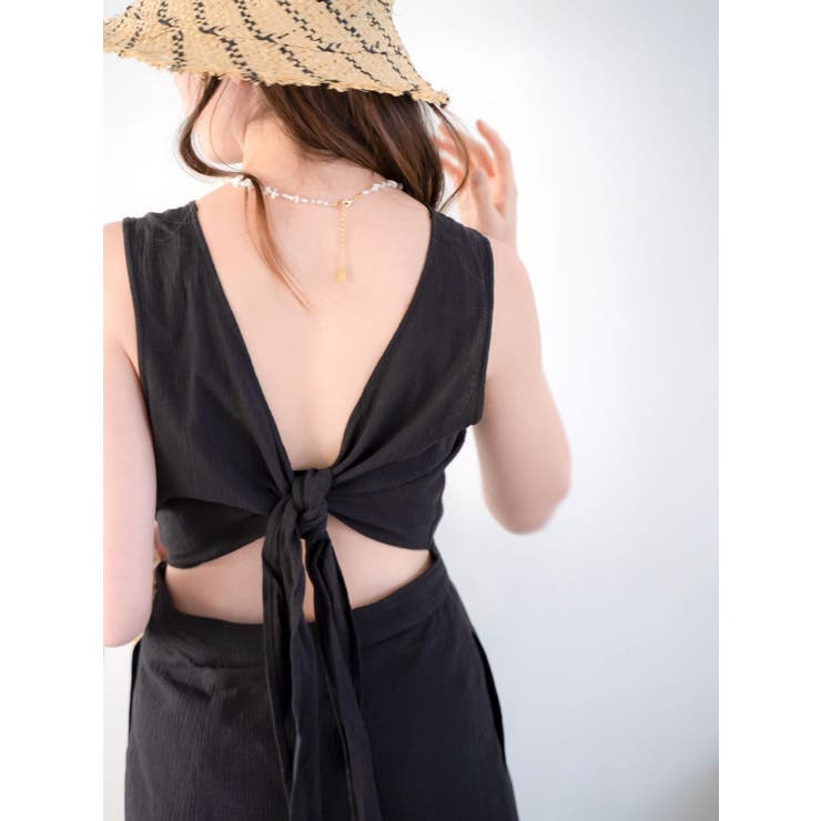 ungrid★美品　バックデザインノースリワンピース　ワンピース　夏　黒 バックデザインノースリワンピース[品番：MKSW0050741]｜Ungrid