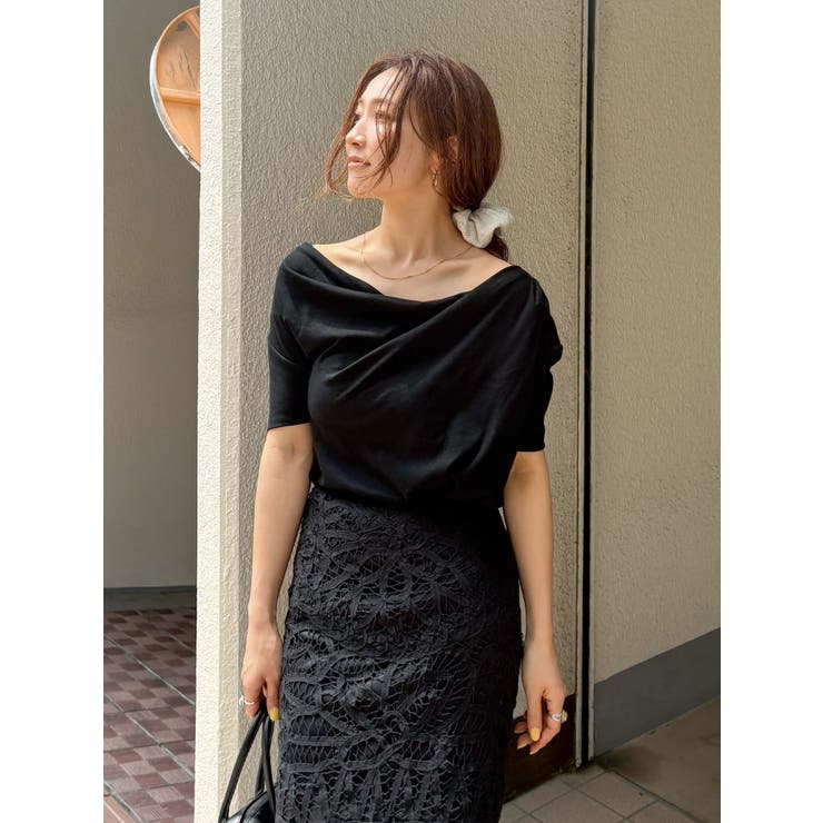 ブラック | タックデザインオフショルTee | Ungrid