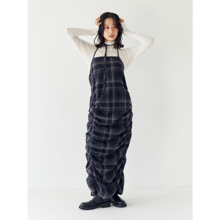 チャコールグレー | シャーリングデザインチェックワンピース | Ungrid