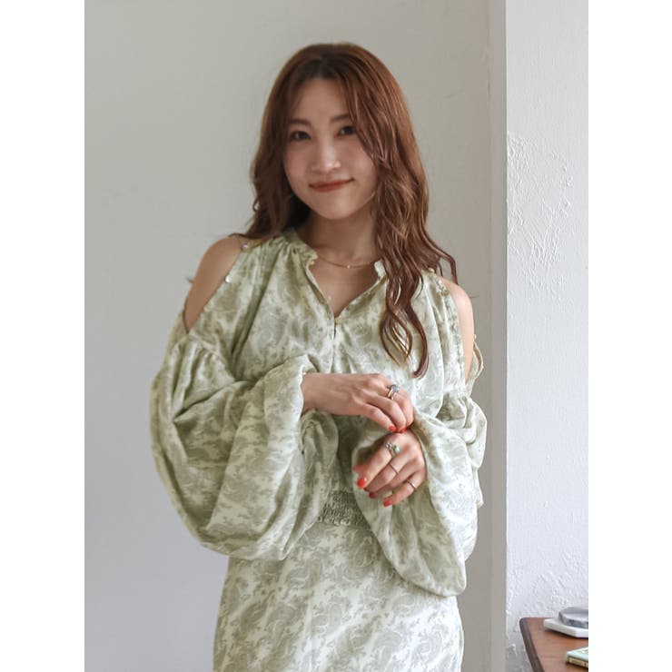 アイボリー | フラワープリントショートブラウス | Ungrid