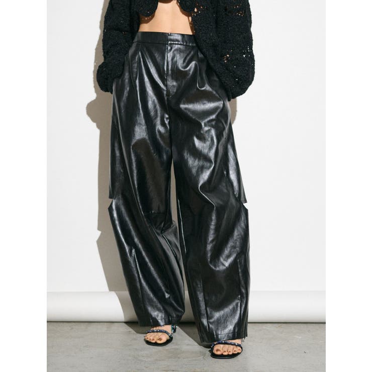 ブラック | 【Htage】フェイクレザータックカーブパンツ | Ungrid