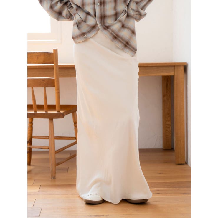 アイボリー | サテンフレアスカート | Ungrid