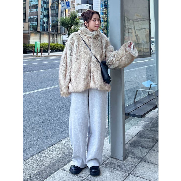 ボリュームデザインファーコート[品番：MKSW0067018]｜Ungrid（アン