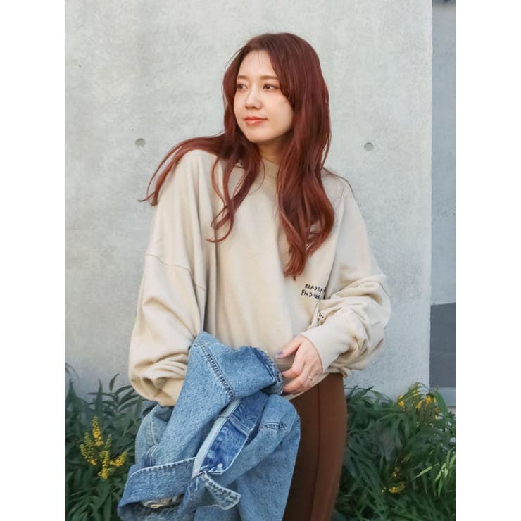 ベージュ | スリーブボリューム刺繍スウェット | Ungrid