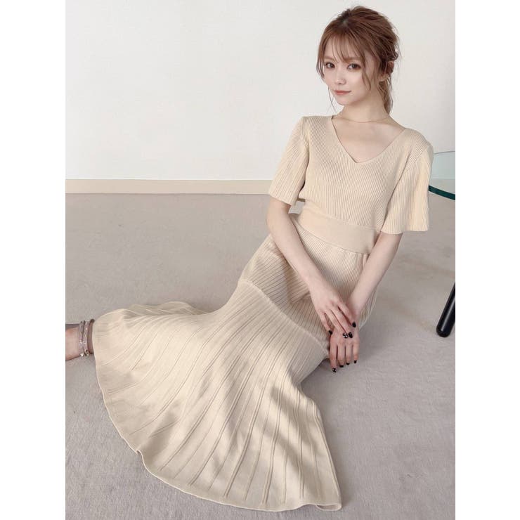 週末限定価格！マーメイドフレアスリーブワンピース　アイボリー　M アニュアンス アニュアンス anuans マーメイドフレアスリーブワンピース