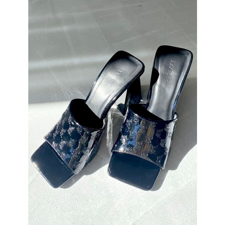 ブラック | エンボスロゴサンダル | RESEXXY