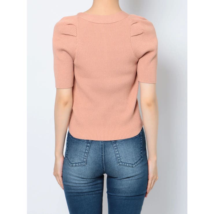 新品タグ付　アリツィア　aritzia リブトップス　ベージュ スクエアリブニットトップス[品番：MKSW0051973]｜RESEXXY