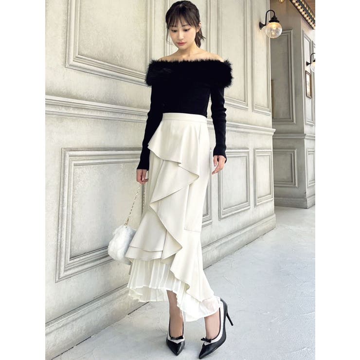 【新品未使用】ファートップス アイボリー フェイクファーオフショルニットトップス[品番：MKSW0061331