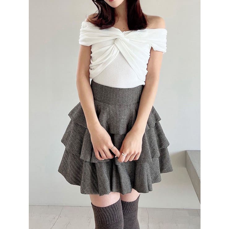 ホワイト | ツイストオフショルニットトップス | RESEXXY