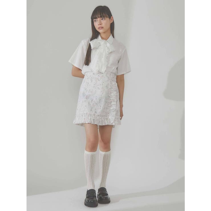 merry jenny 新品 ホワイト フリルボウタイブラウス merry jenny フリルボウタイブラウス（オフホワイト