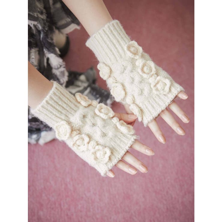 【新品】merry jennyおはなニットバラクラバとグローブセット　アイボリー 新品】merry jennyおはなニットバラクラバとグローブセット