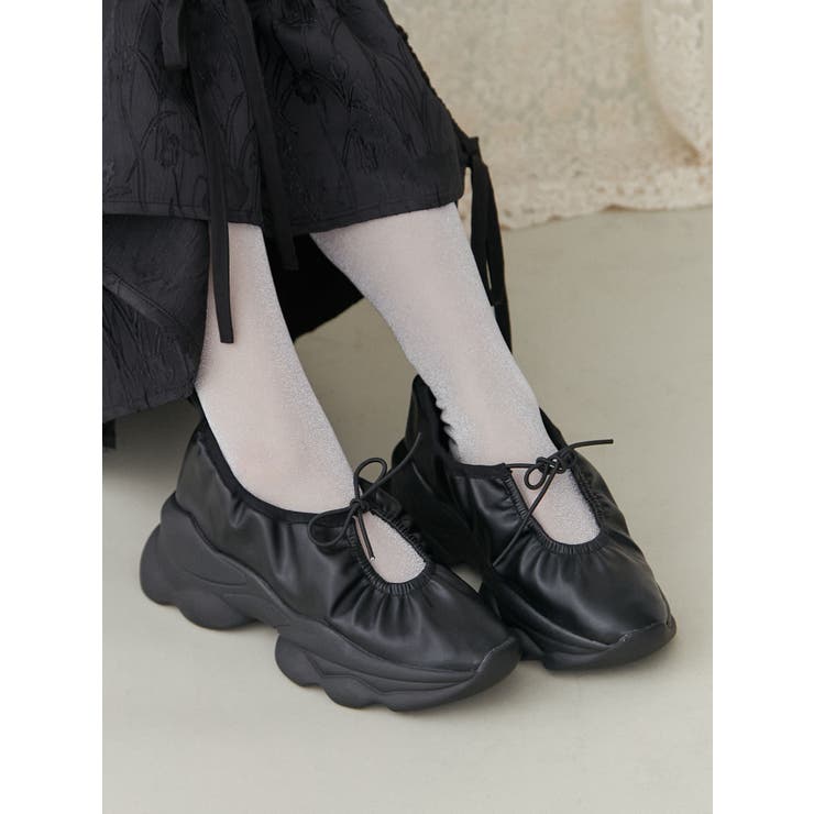 ブラック | ギャザーフェイクレザースニーカー | merry jenny